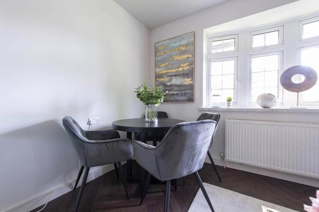2 Bedroom Modern Urban Sanctuary 1Cc - Cherrydeal London Exterior foto