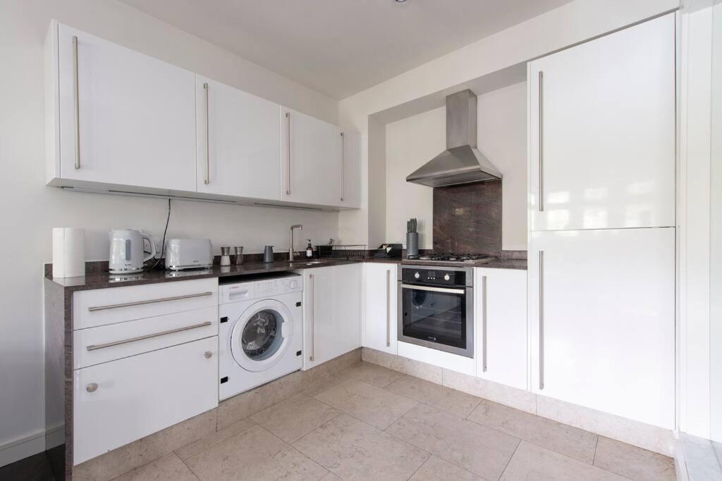 2 Bedroom Modern Urban Sanctuary 1Cc - Cherrydeal London Exterior foto